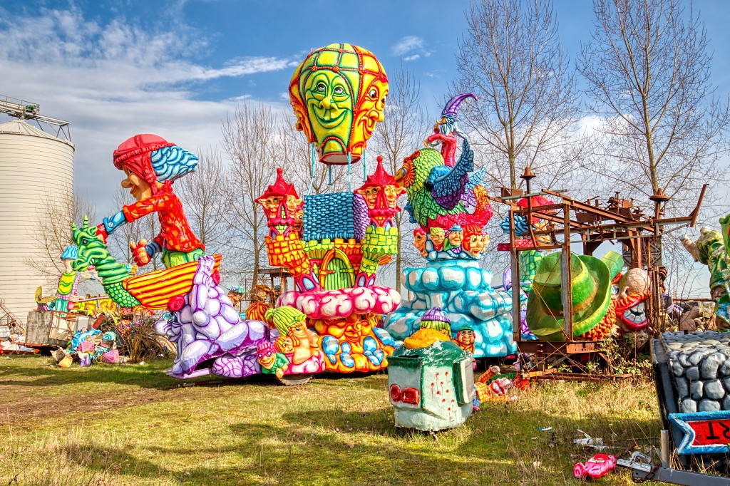 carnival graveyard carnaval hdr urbex carnavalsoptocht corso trash verlaten abandoned lost places